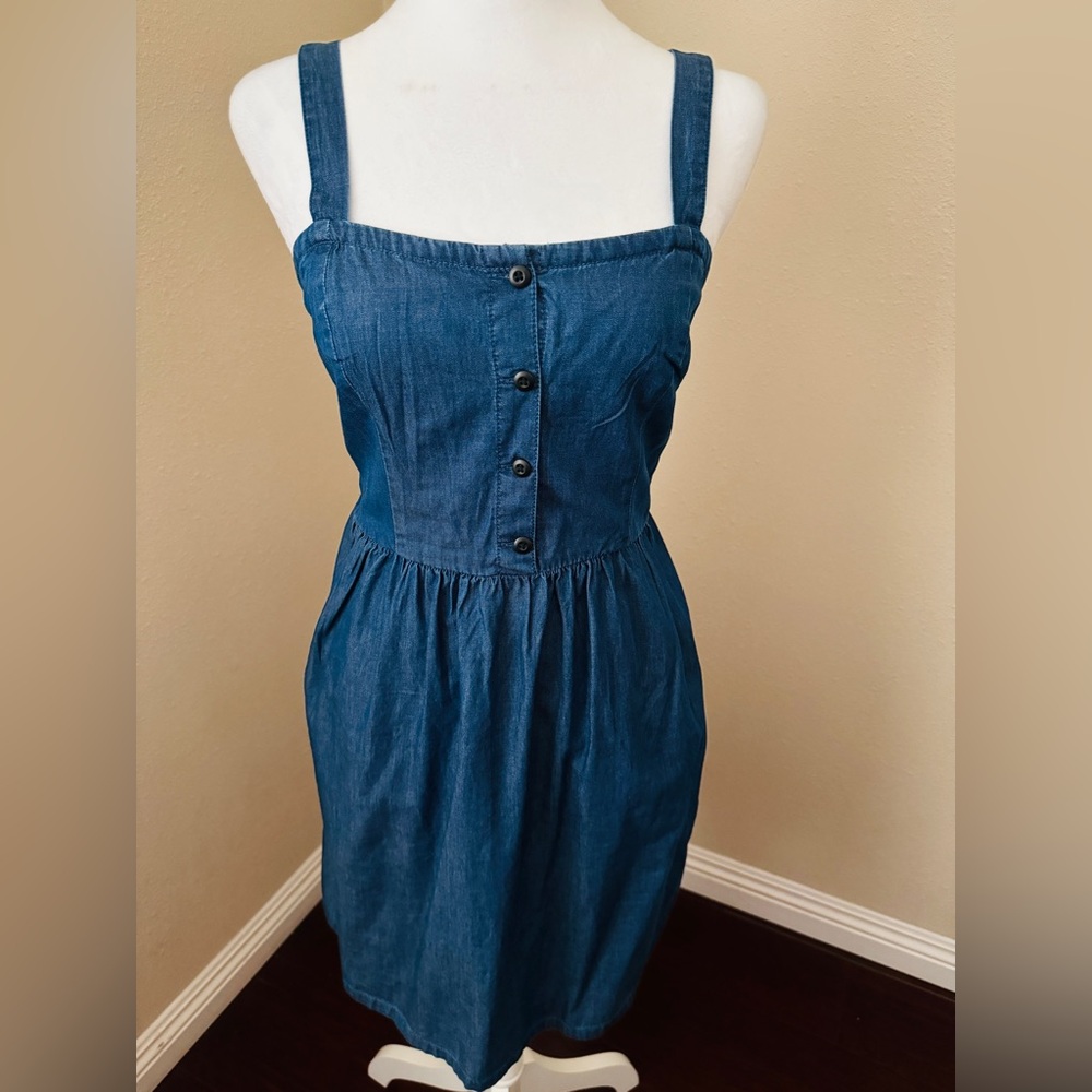 Denim dress from Vans (Size small)